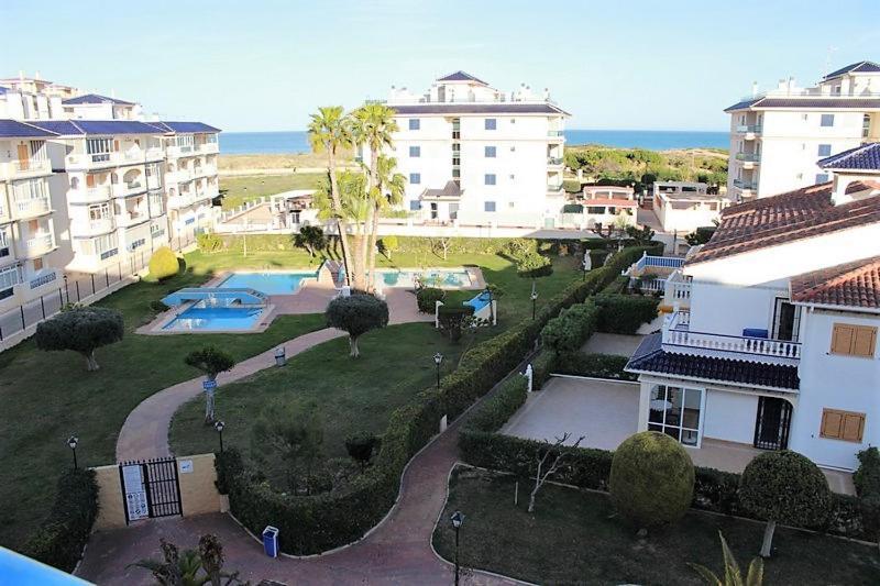 Bungalow Con Terraza La Mata لا ماتا المظهر الخارجي الصورة