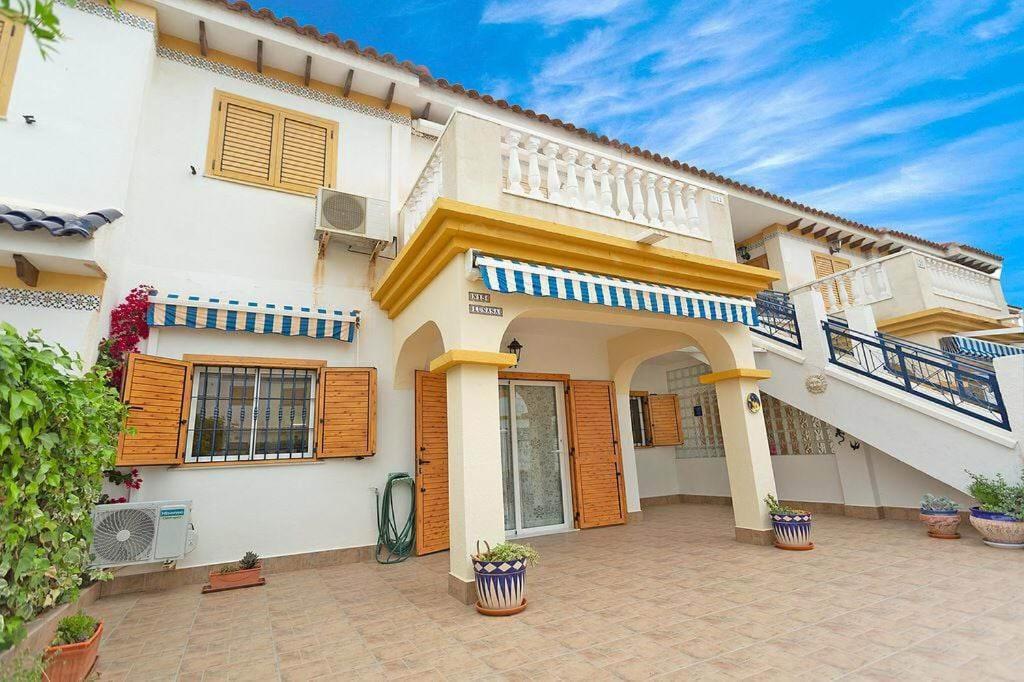 Bungalow Con Terraza La Mata لا ماتا المظهر الخارجي الصورة
