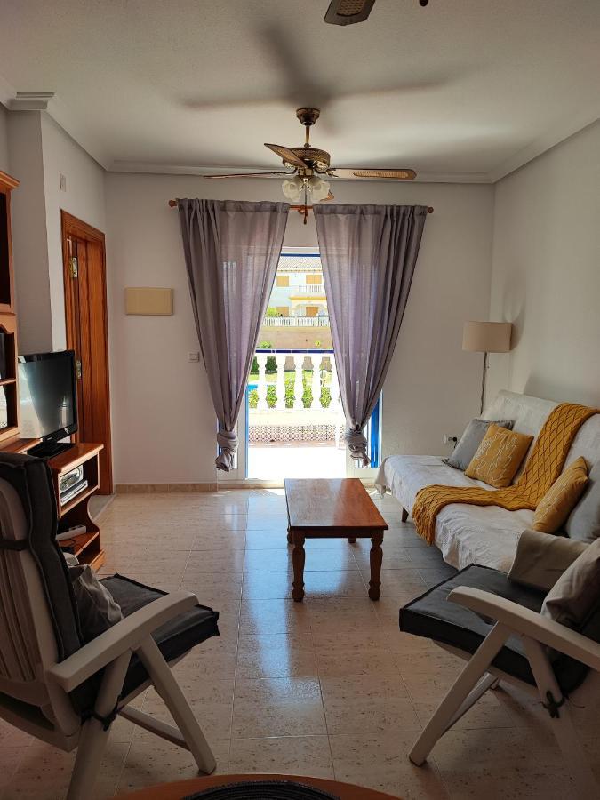 Bungalow Con Terraza La Mata لا ماتا المظهر الخارجي الصورة