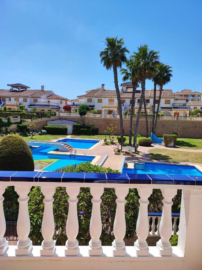 Bungalow Con Terraza La Mata لا ماتا المظهر الخارجي الصورة